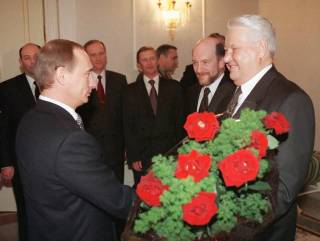 俄罗斯第一任总统俄罗斯总统任期几年